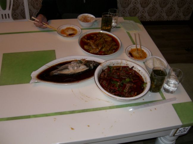  2006:09:11 07:13:06   Room Service Dinner in Atomic City Hotel - photo 1.jpg